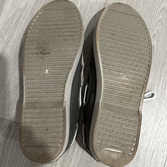 Men’s Shoes Size 10 - Picture 3 of 4